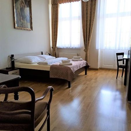 Dom Notre Dame Bed & Breakfast Wrocław Exterior foto